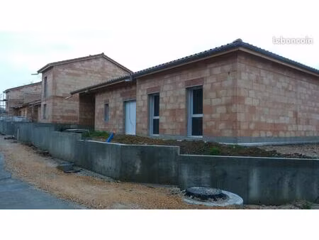 location maison la salle