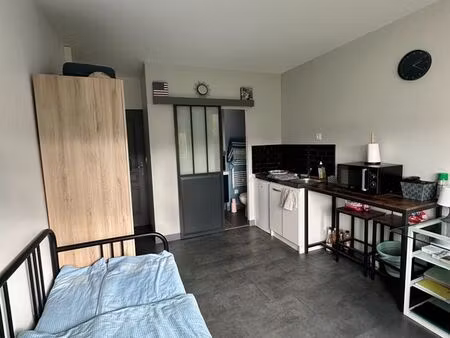 joli studio meublé et tout équipée  quartier st-serge/ney/chalouère à angers  à proximité 