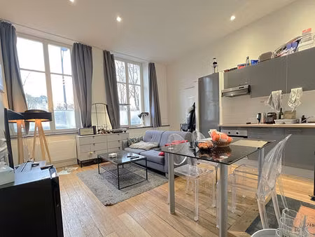 appartement t2 meuble de 48.85 m2 place carnot