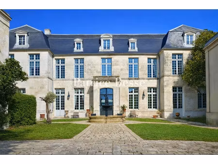 vente hôtel particulier 14 pièces à angouleme (16000)  1 150 000 €