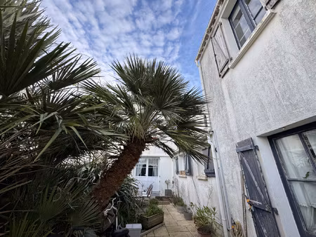 'palmier' maison de charme au coeur de croix de vie