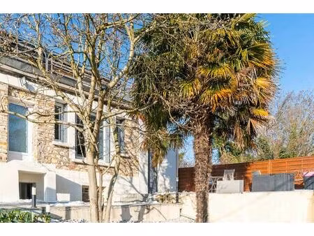 magnolia - maison de famille rénovée avec jardin et terrasse  au calme d’une rue privée