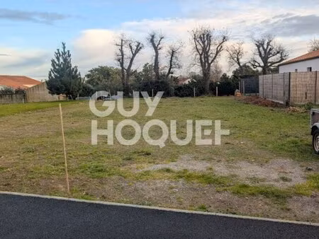 en vente terrain non constructible 610 m² – 99 890 € |soullans