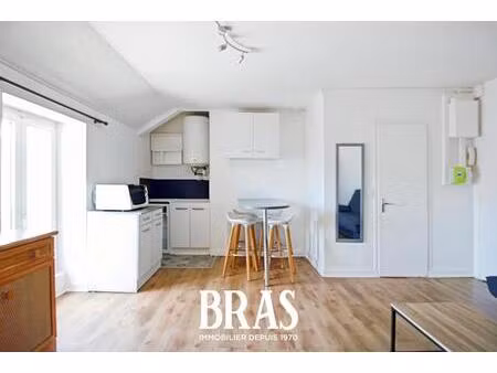 vannes - t2 meublé - référence #404