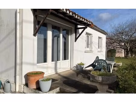 maison saintes m² t-3 à vendre  230 000 €