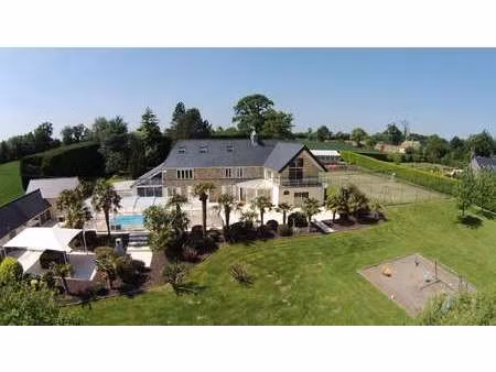 vente maison piscine à vire (14500) : à vendre piscine / 500m² vire