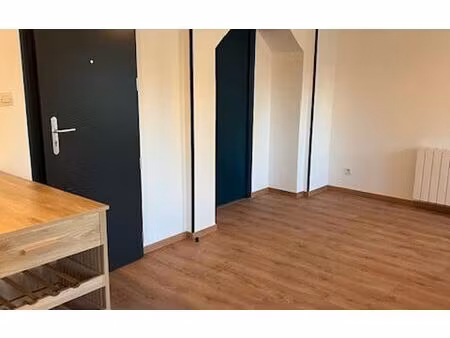location appartement  m² t-1 à argentan  310 €