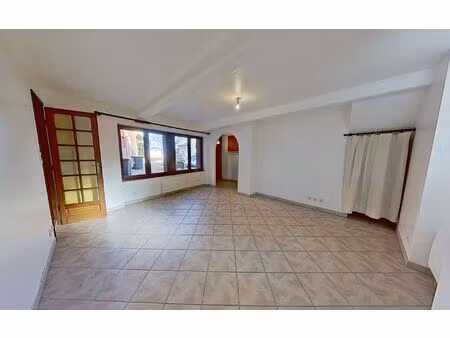 location maison  71.19 m² t-3 à lentilly  800 €