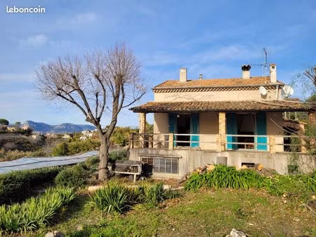 maison ancienne  collines de cagnes  à rénover  vue dégagée