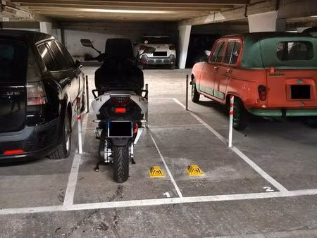 location place moto / scooter