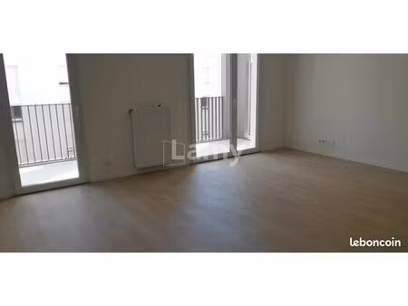 appartement 3 pièces 64 m²