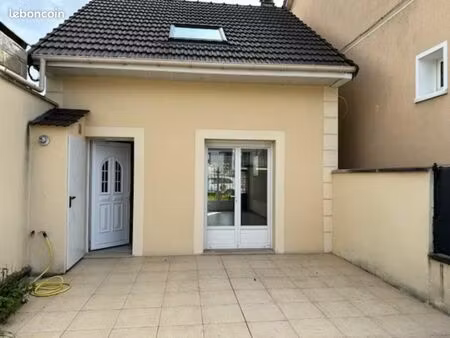 maison 3 pièces 55 m²