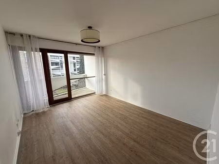 appartement t3 à louer - 3 pièces - 57 40 m2 - pessac - 33 - aquitaine