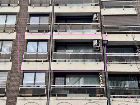 instapklaar appartement in truiens stadscentrum met autos...