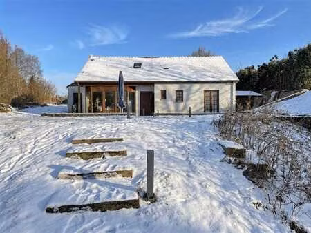 jolie maison campagnarde dans un bel environnement
