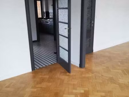 altitude 100. lumineux  rénové et stylé !