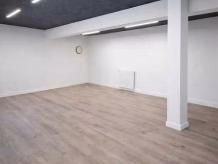 local bureau a louer