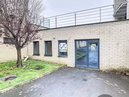 salle polyvalente de +/-160m² gros oeuvre. offre àpd 85.000€