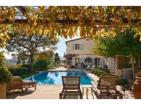 maison de luxe à vendre au bar-sur-loup : 1 900 000 € | 220m²