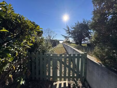 bouzigues – villa avec accès privatif à la plage