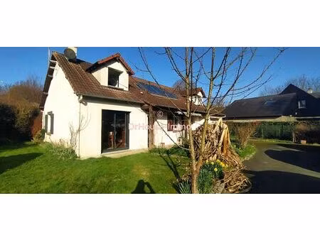 charmante maison familiale de 5 pièces avec garage et terrasse à clères