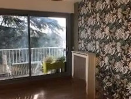 location appartement 3 pièces 67 m² à sèvres (92310)