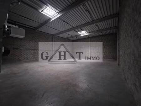 location local industriel 624 m² à stains (93240)