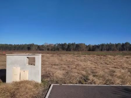 vente terrain 806 m² à laluque (40465)  64 480 €