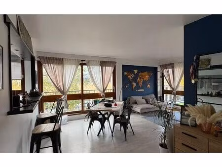 location appartement  61.58 m² t-2 à le chesnay  1 350 €