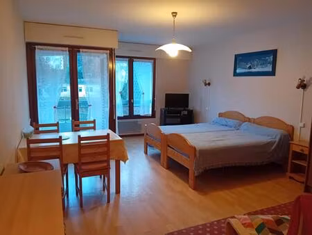 studio meublé avec balcon et parking privatif