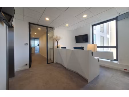 bureaux refaits à neuf - quais de seine