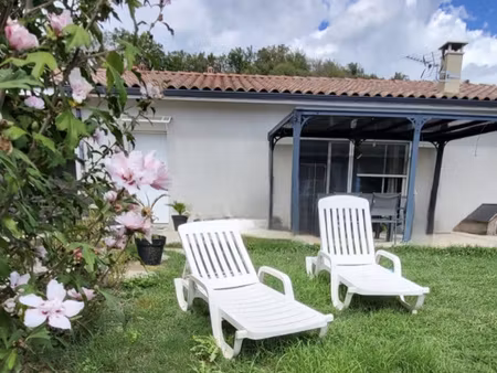 à st lattier  maison