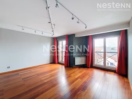 à vendre - appartement 3 pièces - quartier des rabats - parking - cave