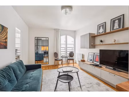location meublée appartement 2 pièces 39 m² à paris 8ème (75008)  2 680 €