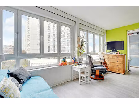 beau 2 pièces baigné de lumière