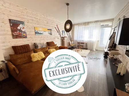 'le coeur de village' t2 double cabine en hyper centre de sa