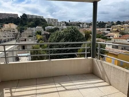 f2 43 m² centre-ville