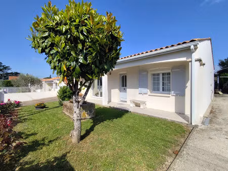 maison à vendre à royan - 3 pièces  2 chambres  avec garage