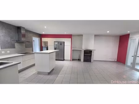 charmante maison de 4 pièces avec jardin paysager à saint-caprais-de-bordeaux