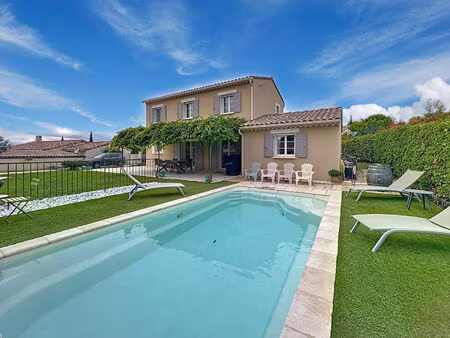 maison visan   4 chambres  vue dégagée  terrain avec piscine au calme sans mitoyenneté
