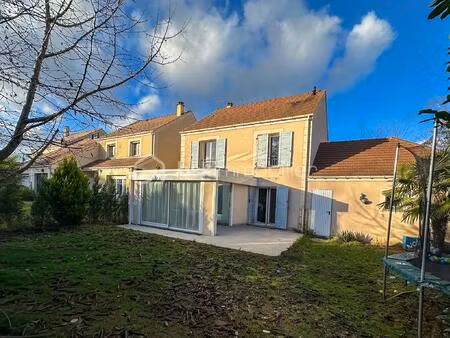 maison de 130 m² à savigny-le-temple