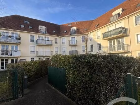 appartement studio à louer - 1 pièce - 31 m2 - fontenay tresigny - 77 - ile-de-france