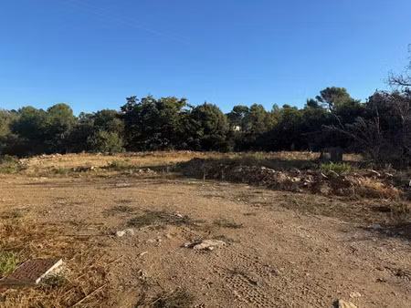 vente terrain 500 m² à rocbaron (83136)  122 000 €