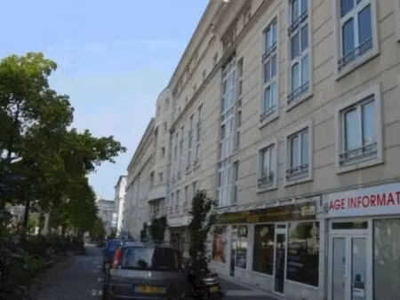 location appartement 3 pièces 72 m² à sèvres (92310)