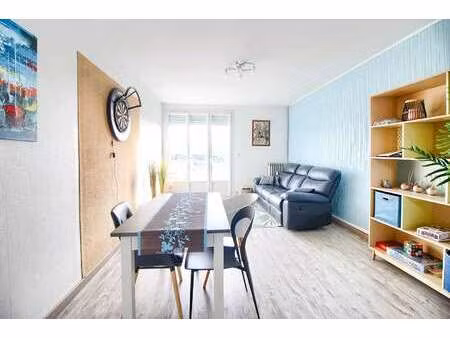 vente appartement 4 pièces piscine à rennes sacré coeurs (35000) : à vendre 4 pièces pisci