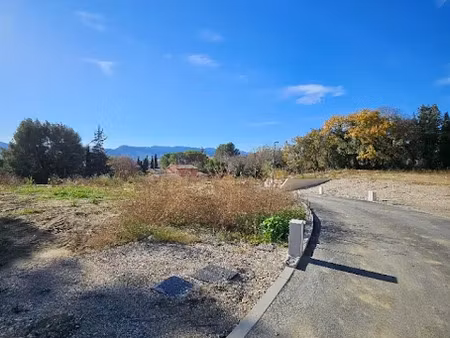vente terrain 559 m² à cadenet (84160)  199 900 €