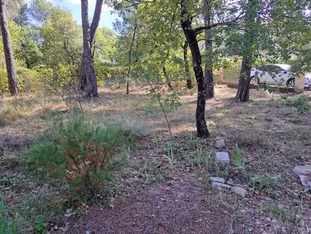vente terrain 980 m² à gréasque (13850)  242 000 €