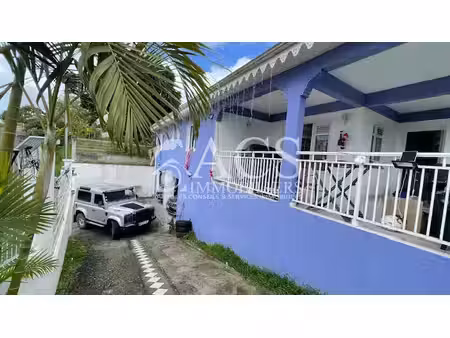 maison f4 au morne rouge .