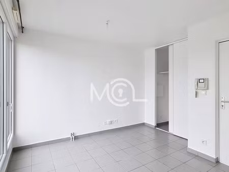 studio avec balcon et parking - vitry sur seine