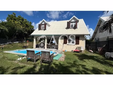 villa de type f4 avec piscine - le diamant